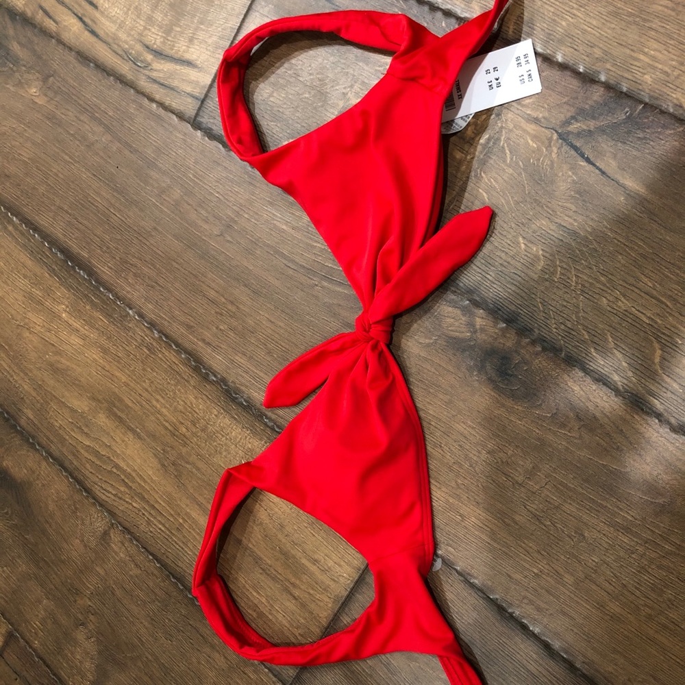 NEVER BEEN WORN Red hollister bikini top